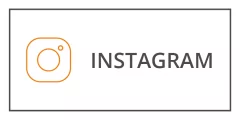 Logotipo de Instagram con un icono de cámara con borde naranja en el lado izquierdo y la palabra "INSTAGRAM" en texto gris en el lado derecho, todo dentro de un marco rectangular.